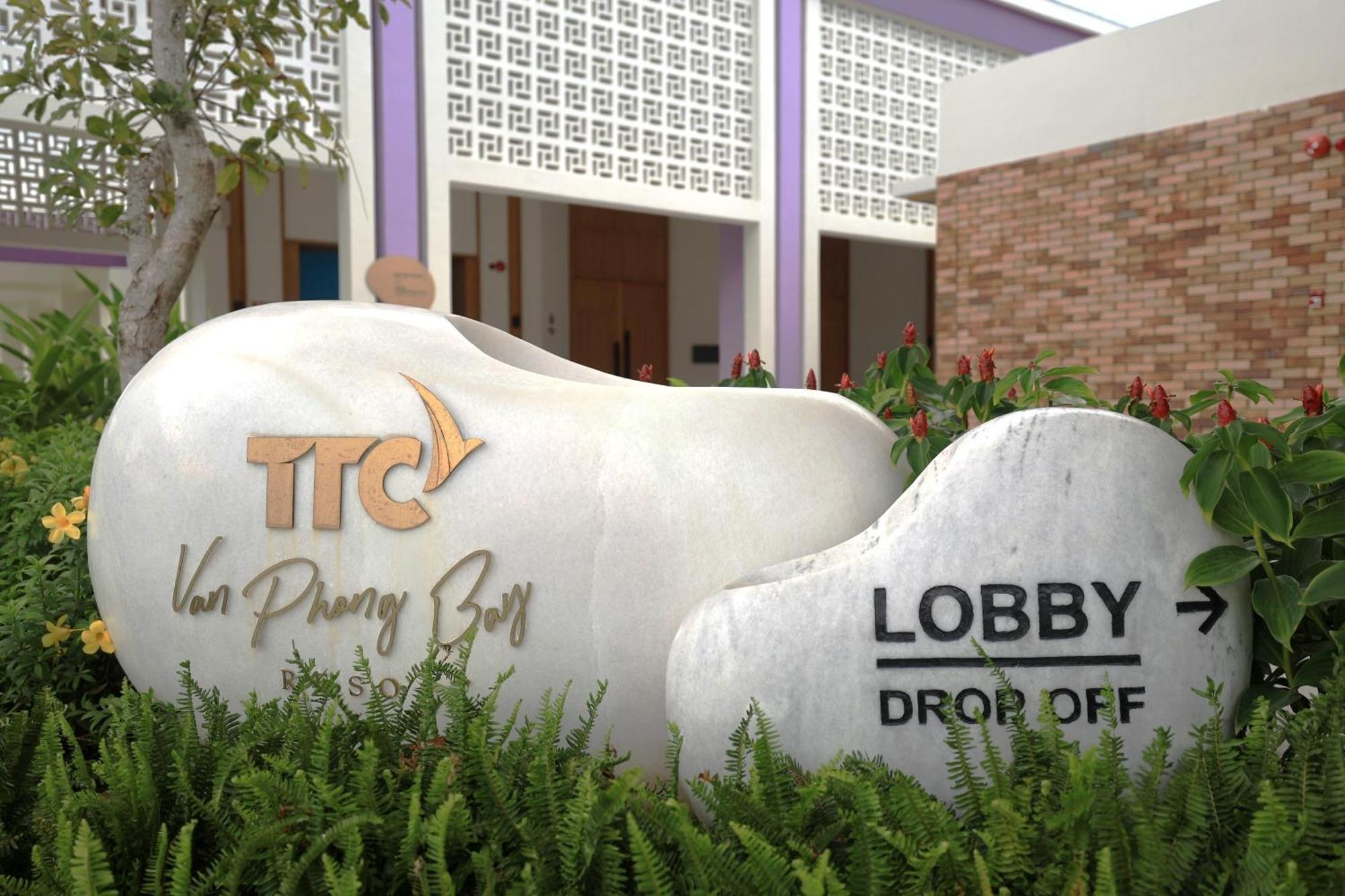 Ttc Van Phong Bay Resort - Himalaya Sauna & Steam Retreat Included Ninh Hoa Exterior photo